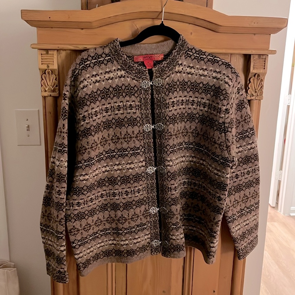 Skyr petite vintage sweater